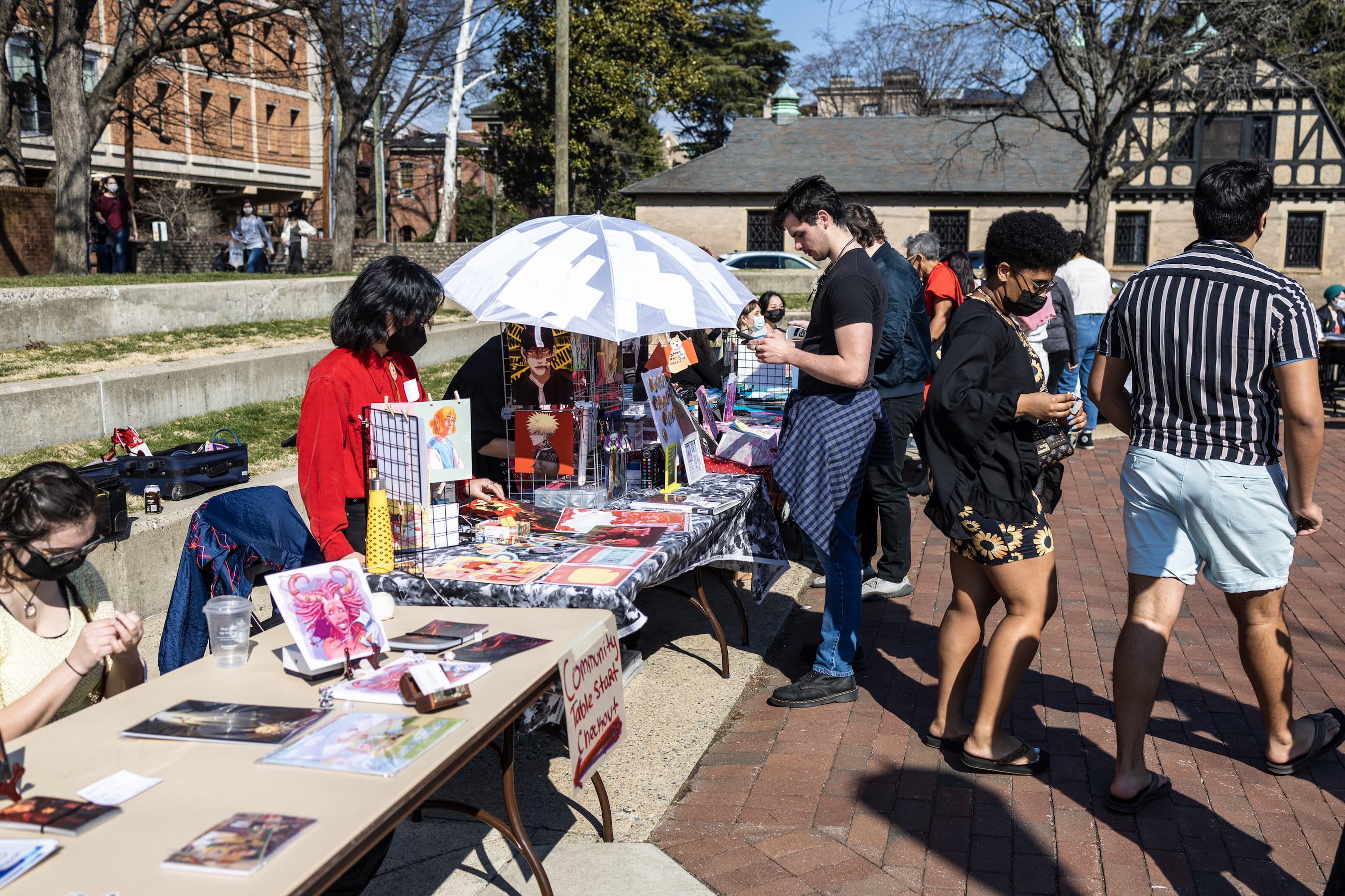 VCUarts student advisory board organizes first market