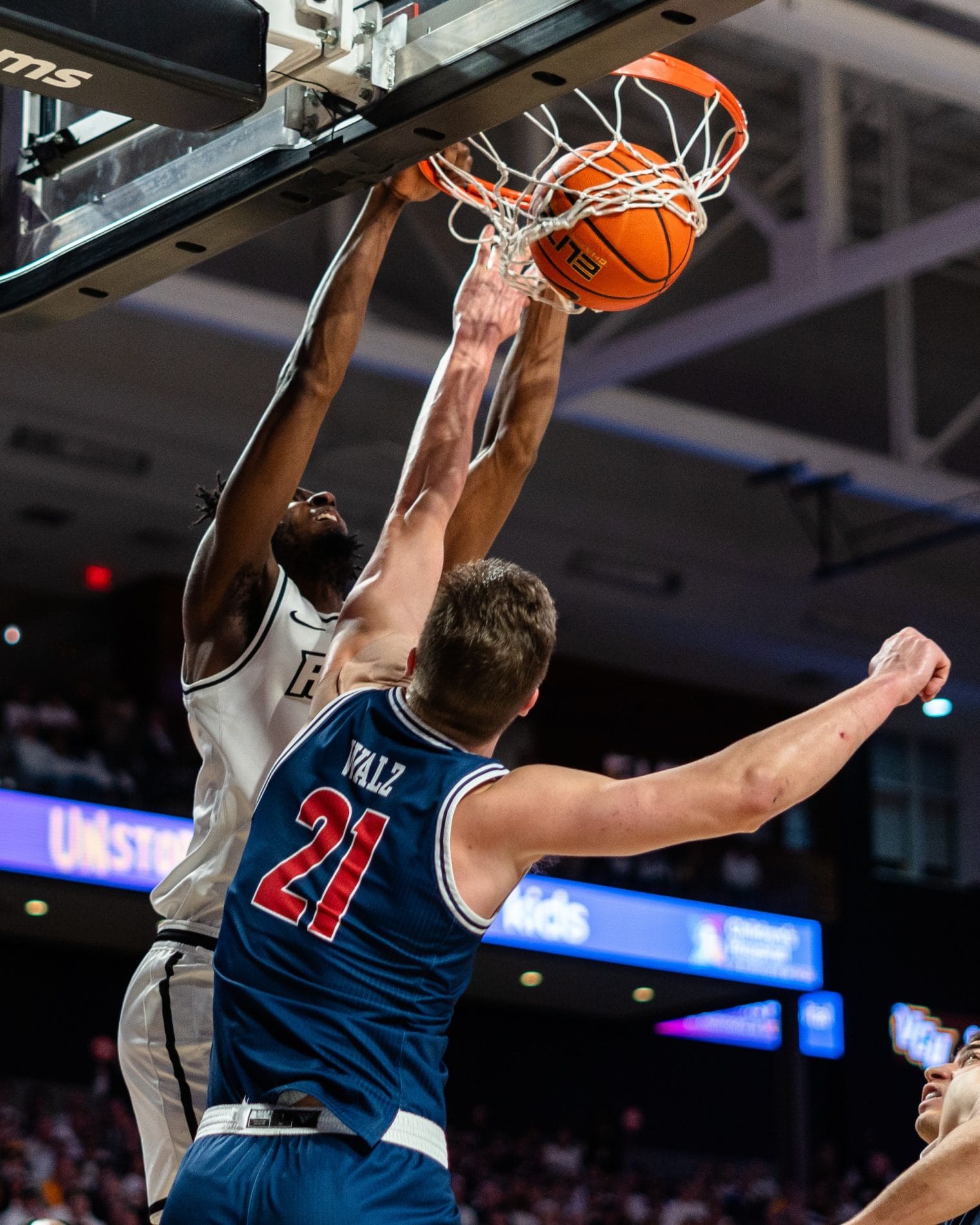 Annihilation: The Rams obliterate the Spiders, 90-49